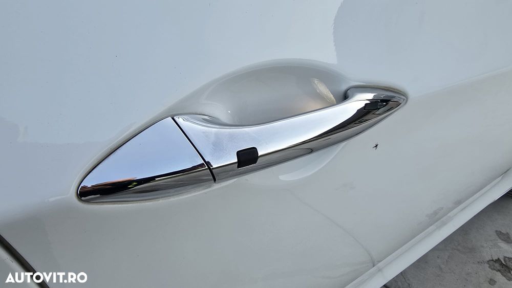 Hyundai i30 blue 1.6 CRDi YES! Gold - 9