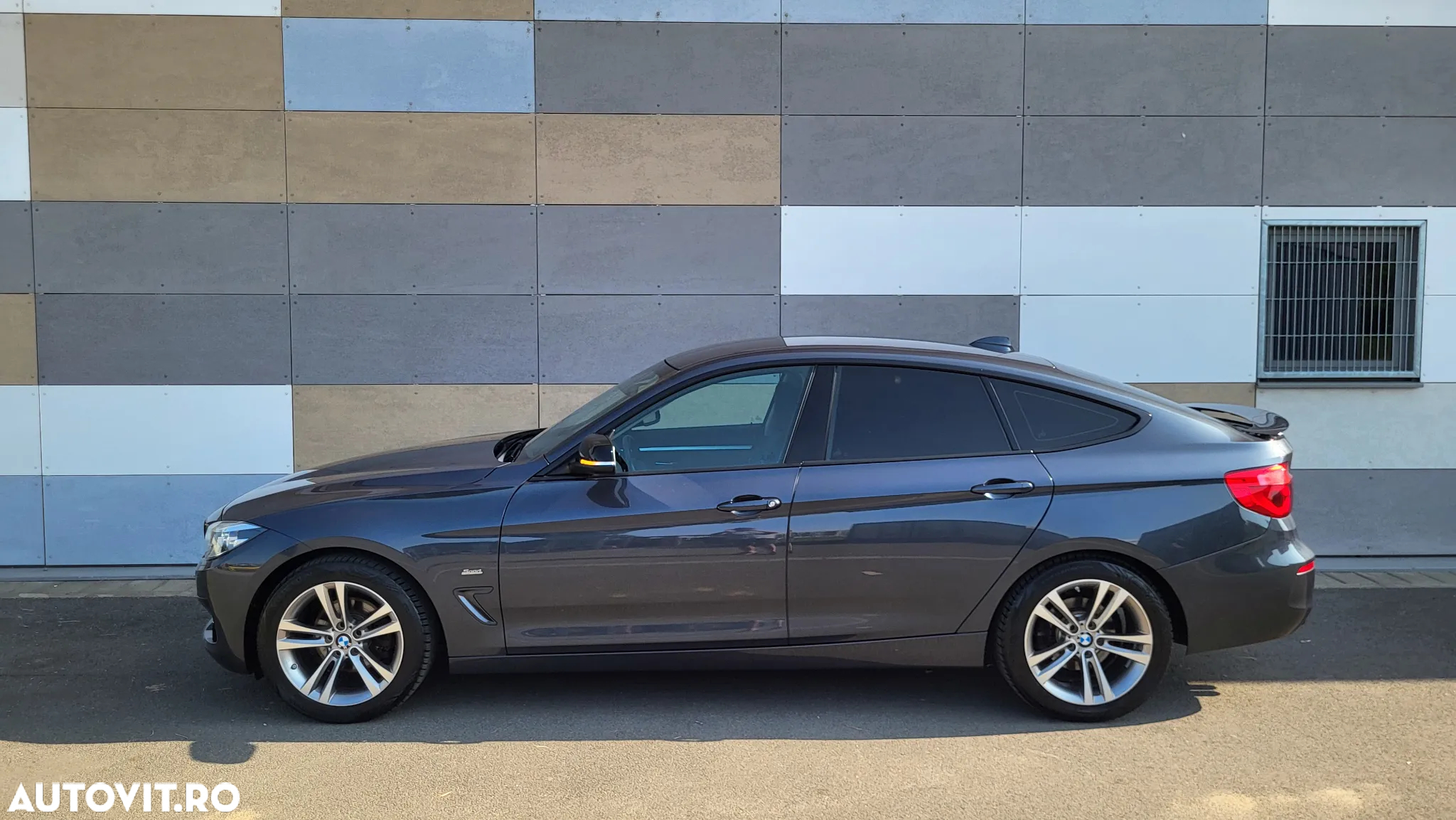 BMW Seria 3 320d xDrive GT Aut. Sport Line - 13
