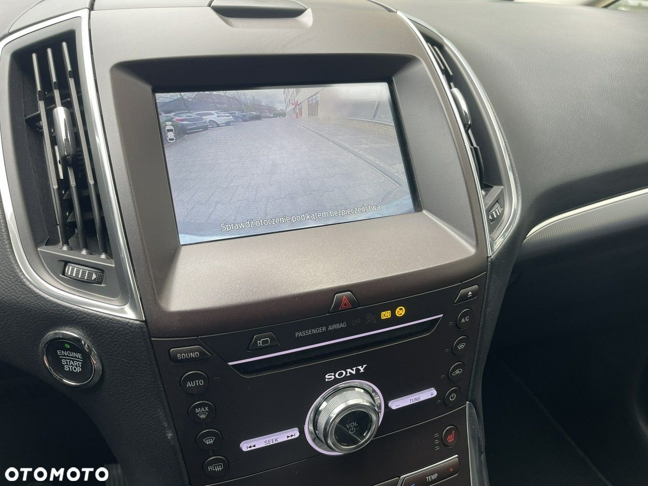 Ford S-Max - 38