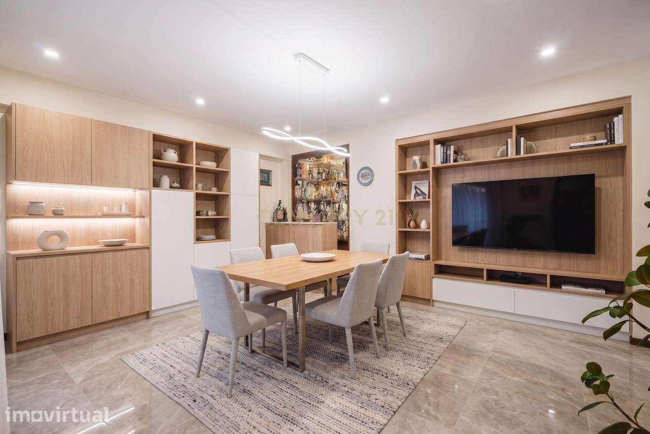 Apartamento T3 na Senhora da Hora, Matosinhos junto ao metro para reno - Grande imagem: 5/42