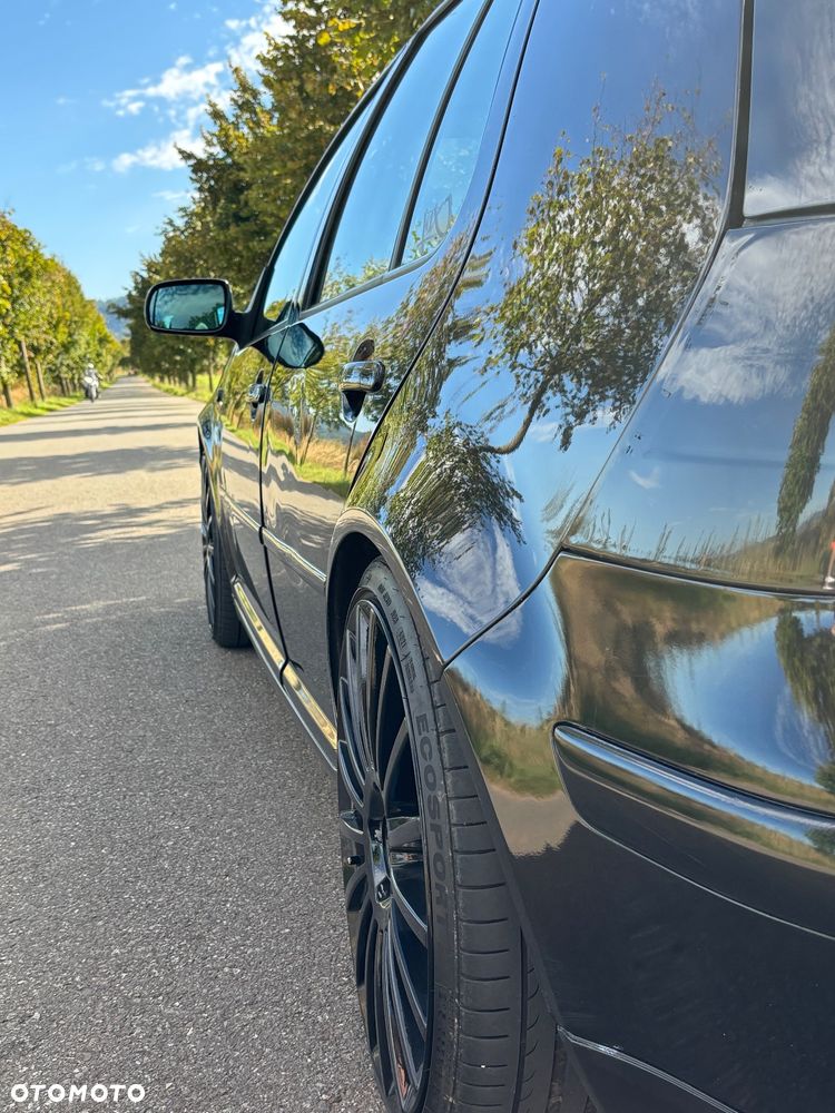 Volkswagen Golf - 6