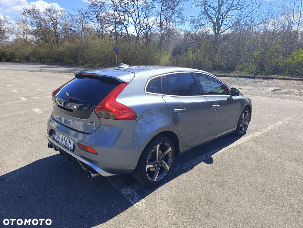 Volvo V40 D2 Geartronic RDesign - 8