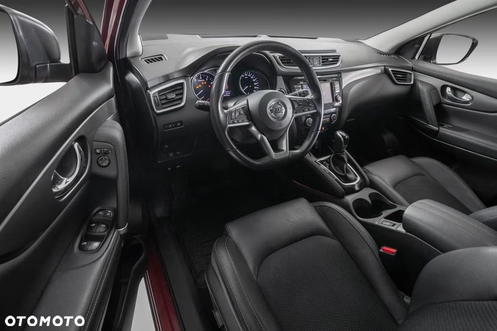 Nissan Qashqai 1.6 Tekna CVT - 17