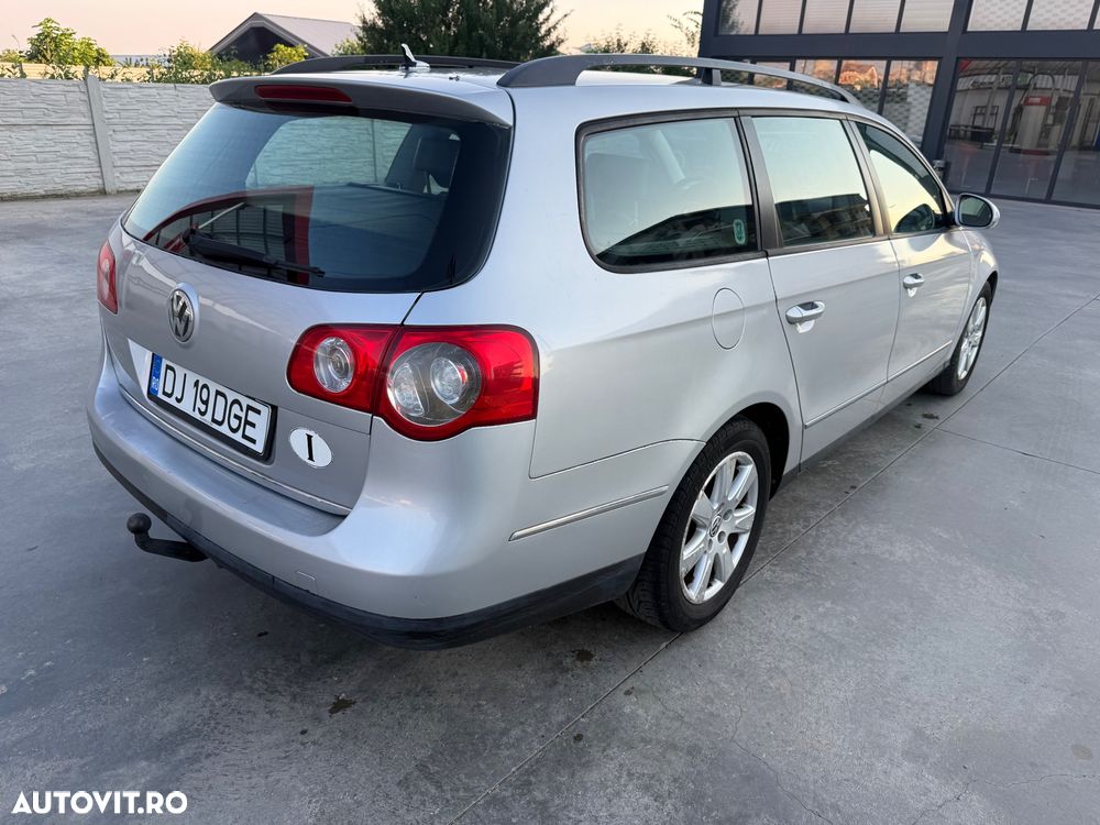 Volkswagen Passat 1.9 TDI DPF Highline - 6