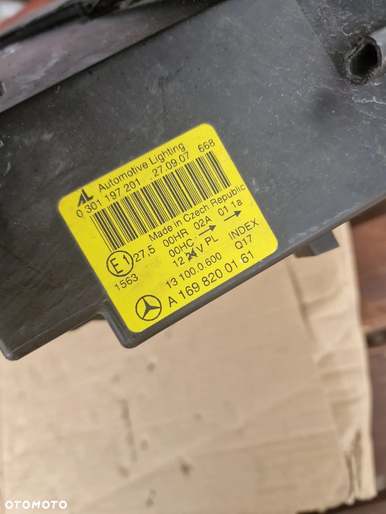 Lampa lewa przednia Mercedes W169 - 5