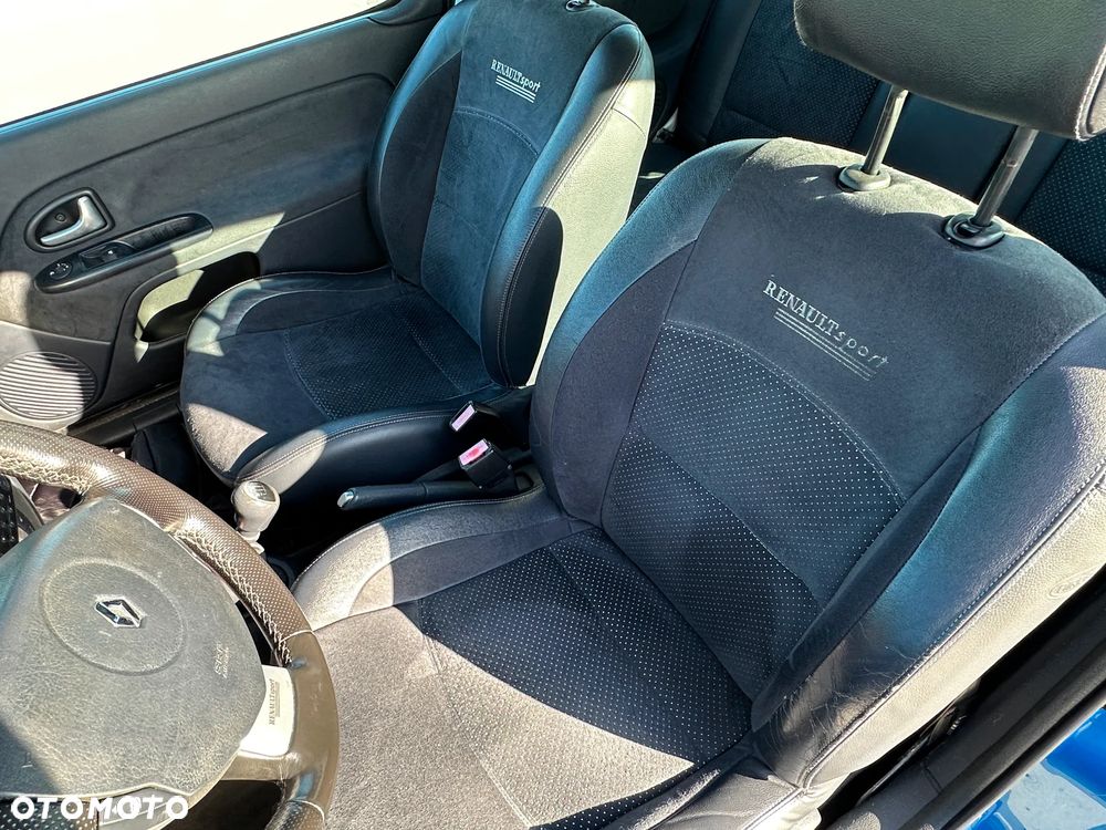 Renault Clio 2.0 16V Sport - 25