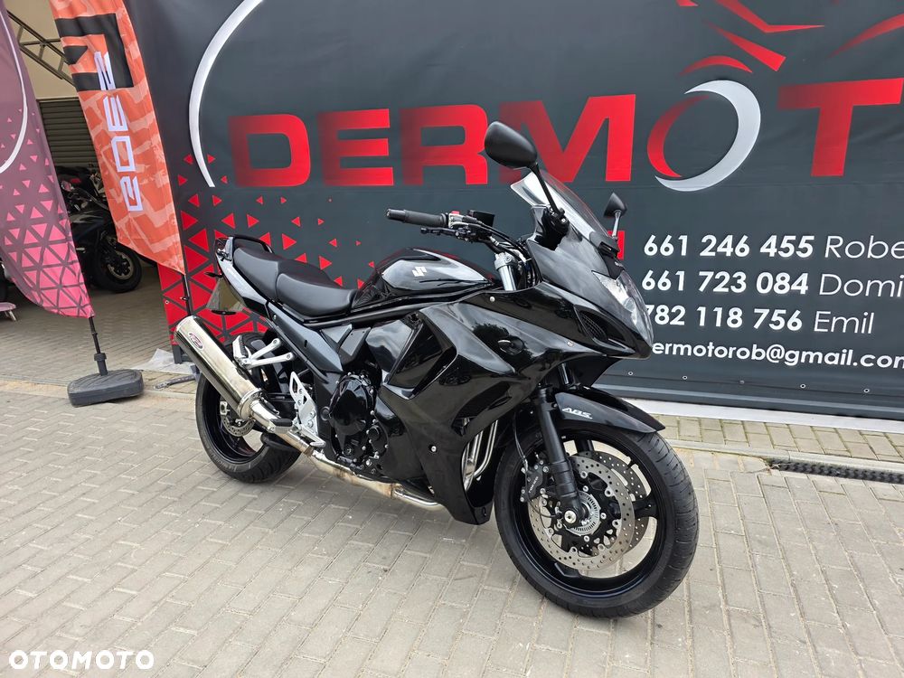 Suzuki GSX - 19