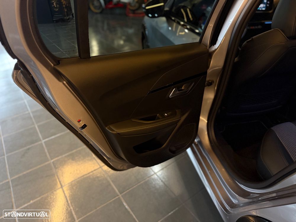 Peugeot e-208 50 kWh GT Pack - 21