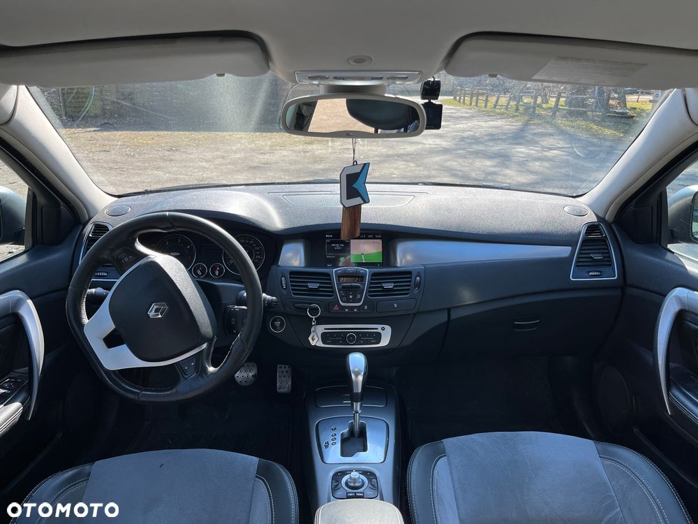 Renault Laguna 2.0 dCi Initiale - 7