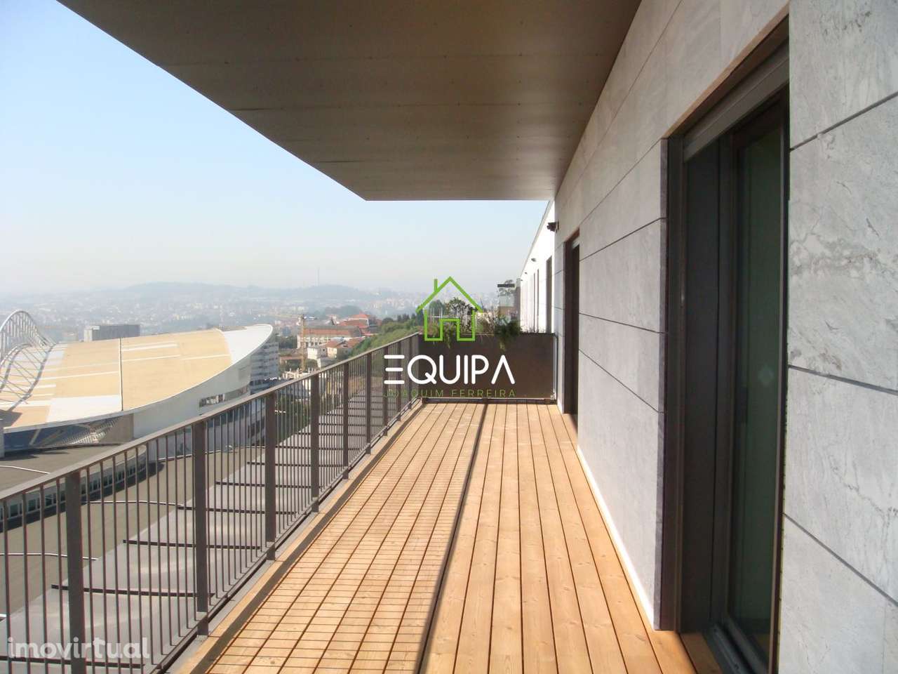 Apart. T-1, novo, no ultimo piso, com terraço e vistas para o Estádi - Grande imagem: 3/30