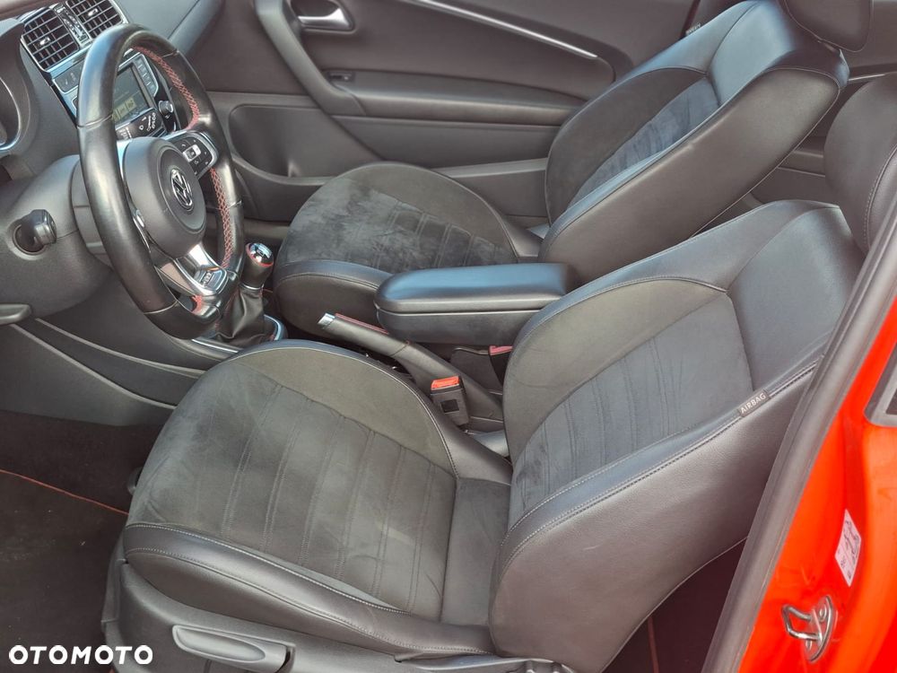 Volkswagen Polo 1.8 TSI BMT GTI - 16