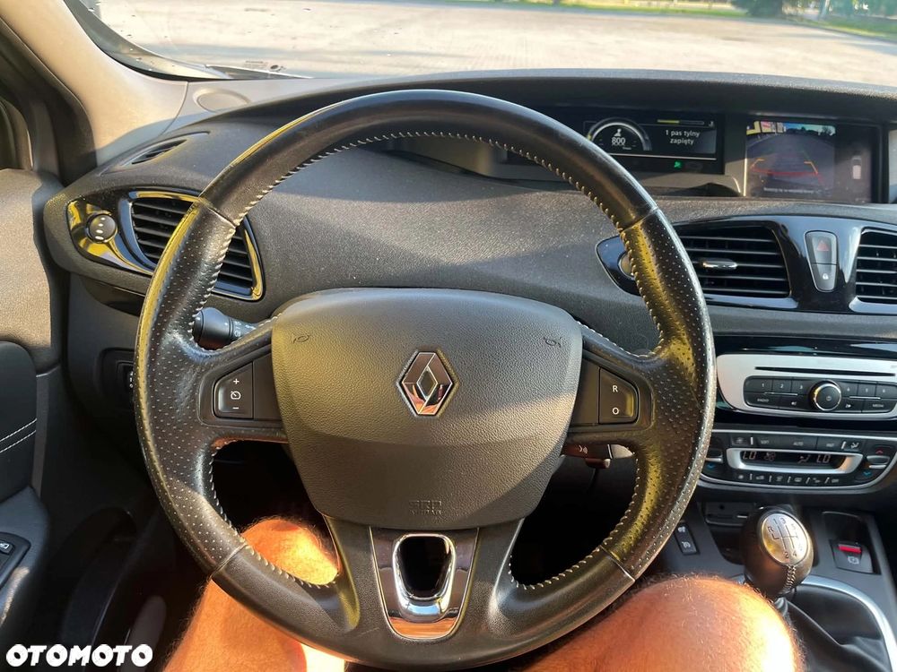 Renault Scenic ENERGY dCi 130 BOSE EDITION - 2