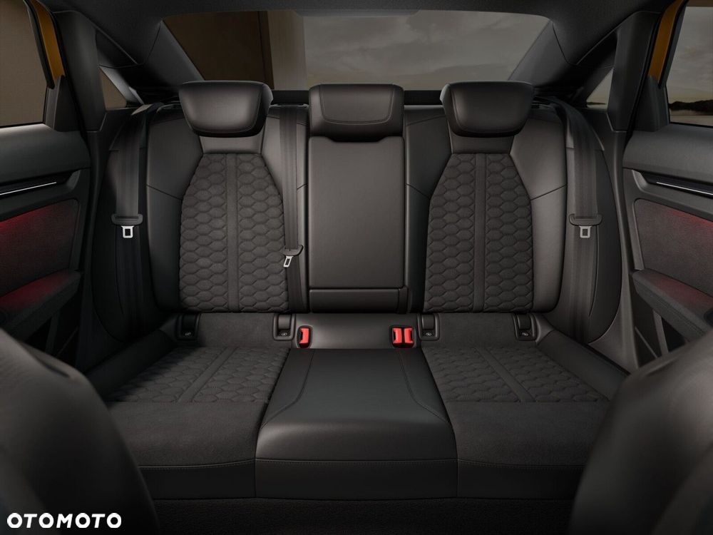 Audi RS3 Limousine - 10