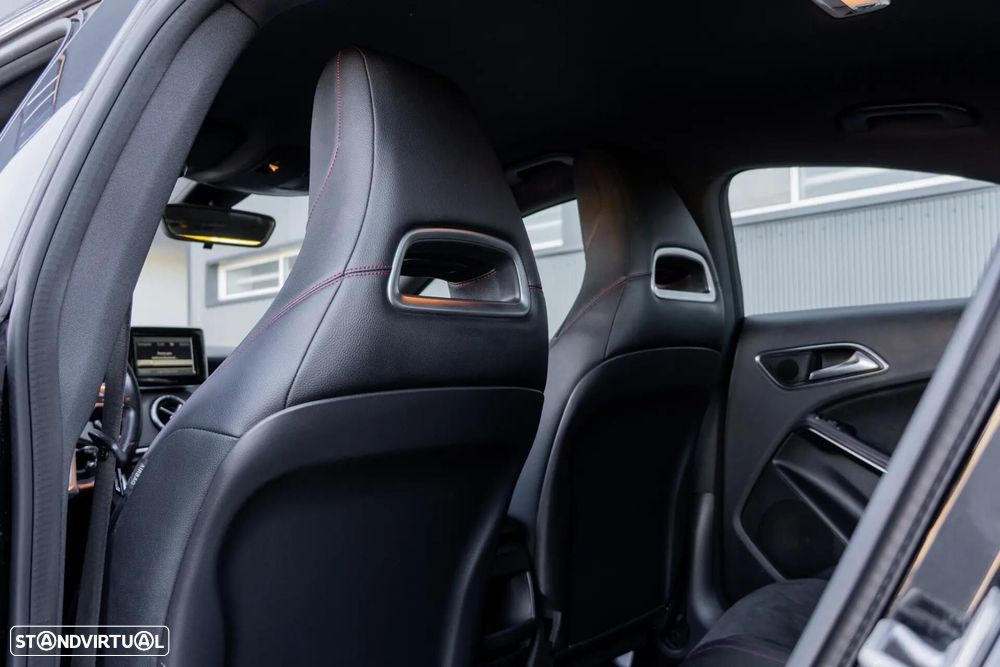 Mercedes-Benz CLA 220 CDI AMG Line Aut. - 40