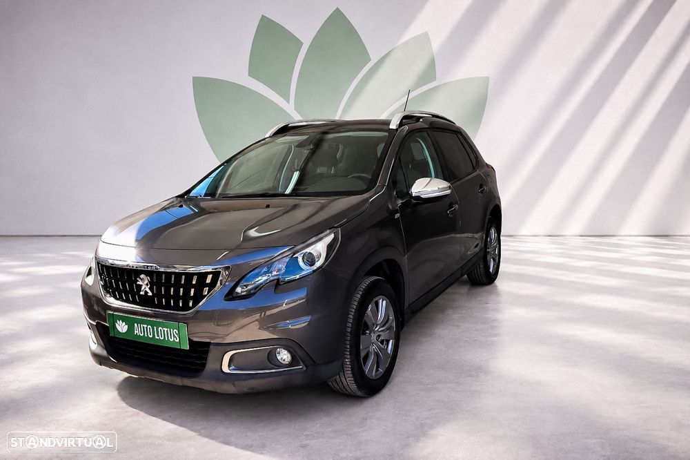 Peugeot 2008 1.2 PureTech Style - 4