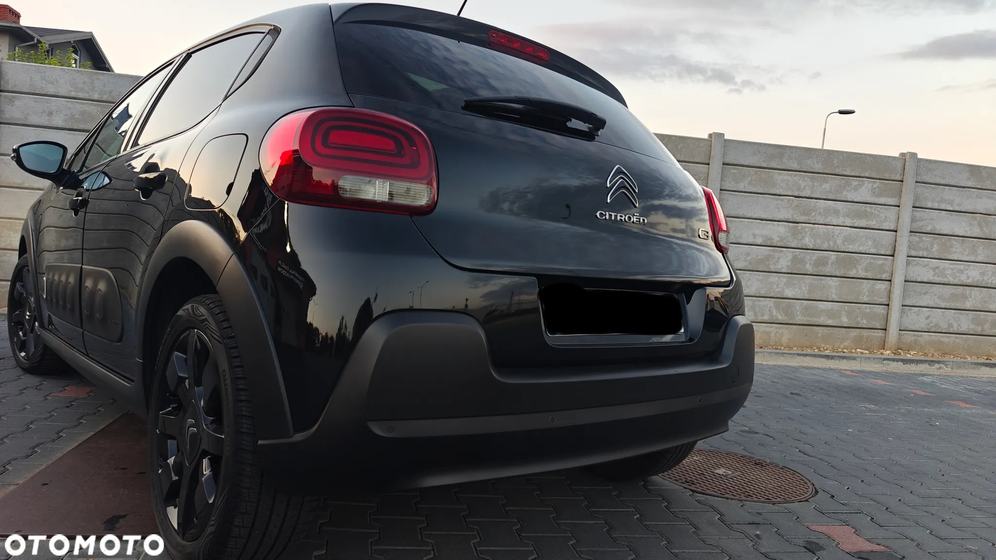 Citroën C3 1.2 PureTech GPF Shine - 21