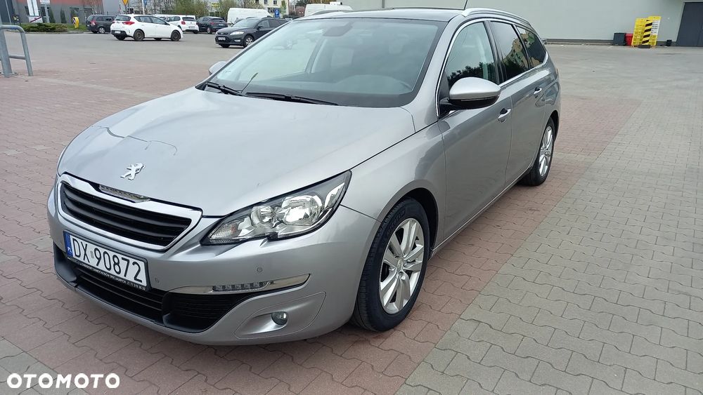 Peugeot 308 1.6 BlueHDi Allure S&S - 10