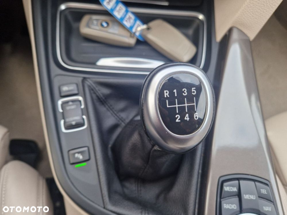 BMW Seria 3 - 15