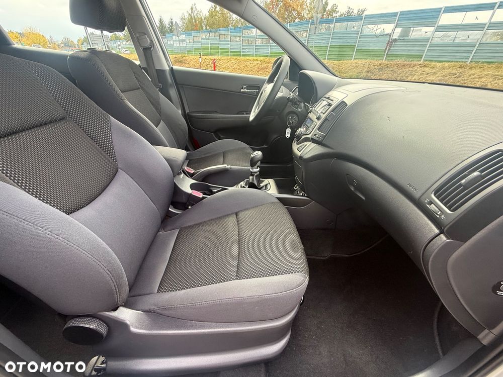 Hyundai i30 1.6 blue Comfort - 25