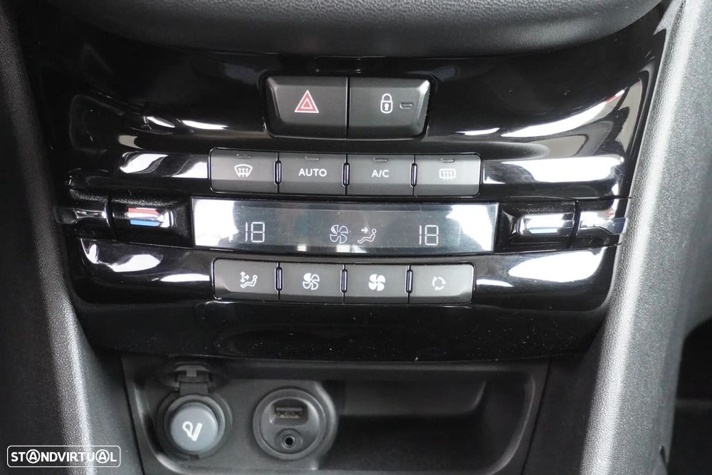 Peugeot 208 1.4 HDi Access - 12