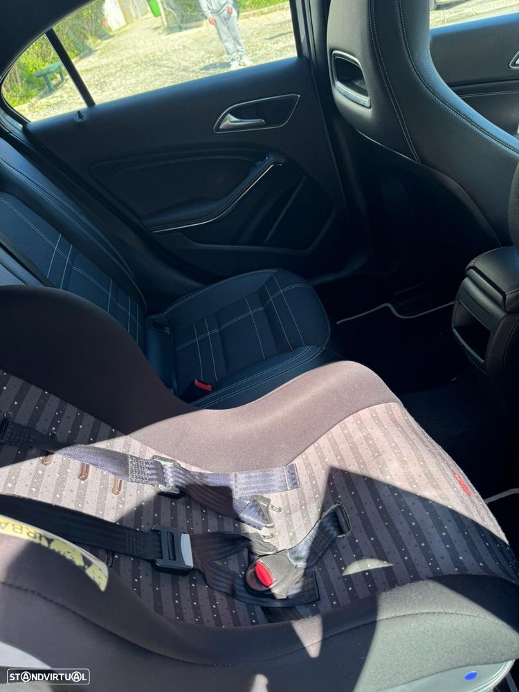 Mercedes-Benz A 180 Dynamic Edition - 5