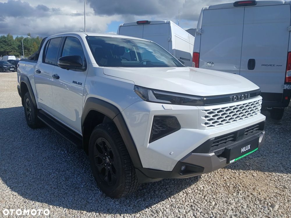 Toyota Hilux 2.8 D-4D mHEV Double Cab Invincible 4x4 - 4