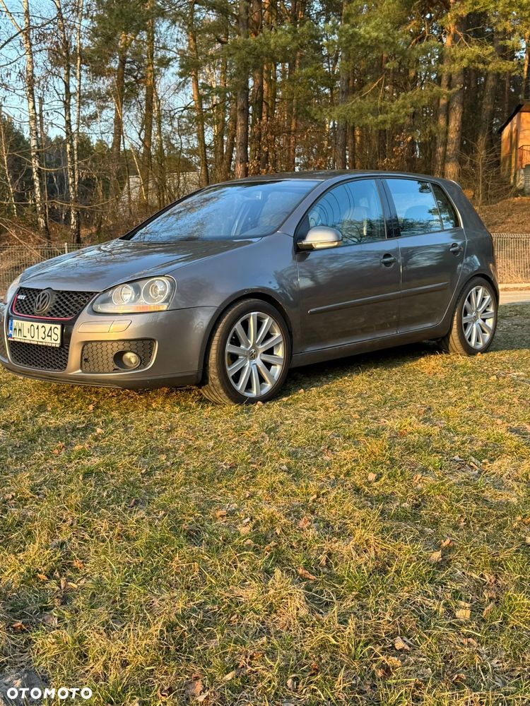 Volkswagen Golf - 8