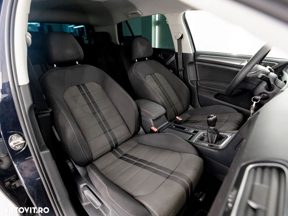 Volkswagen Golf 1.6 TDI BlueMotion Trendline - 6