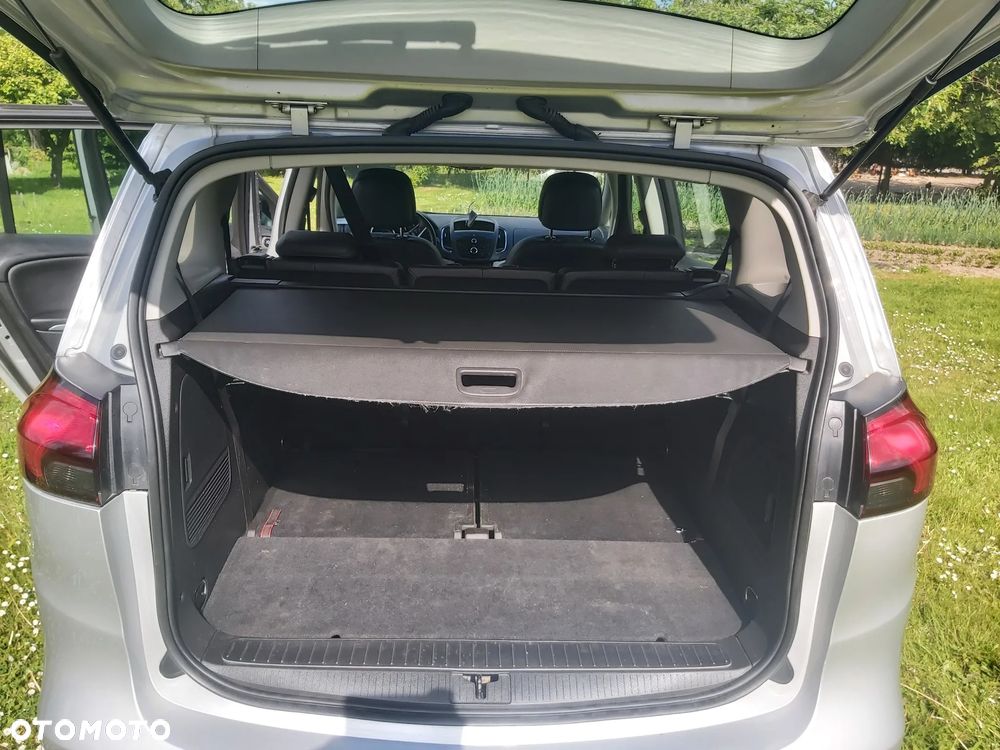 Opel Zafira - 15