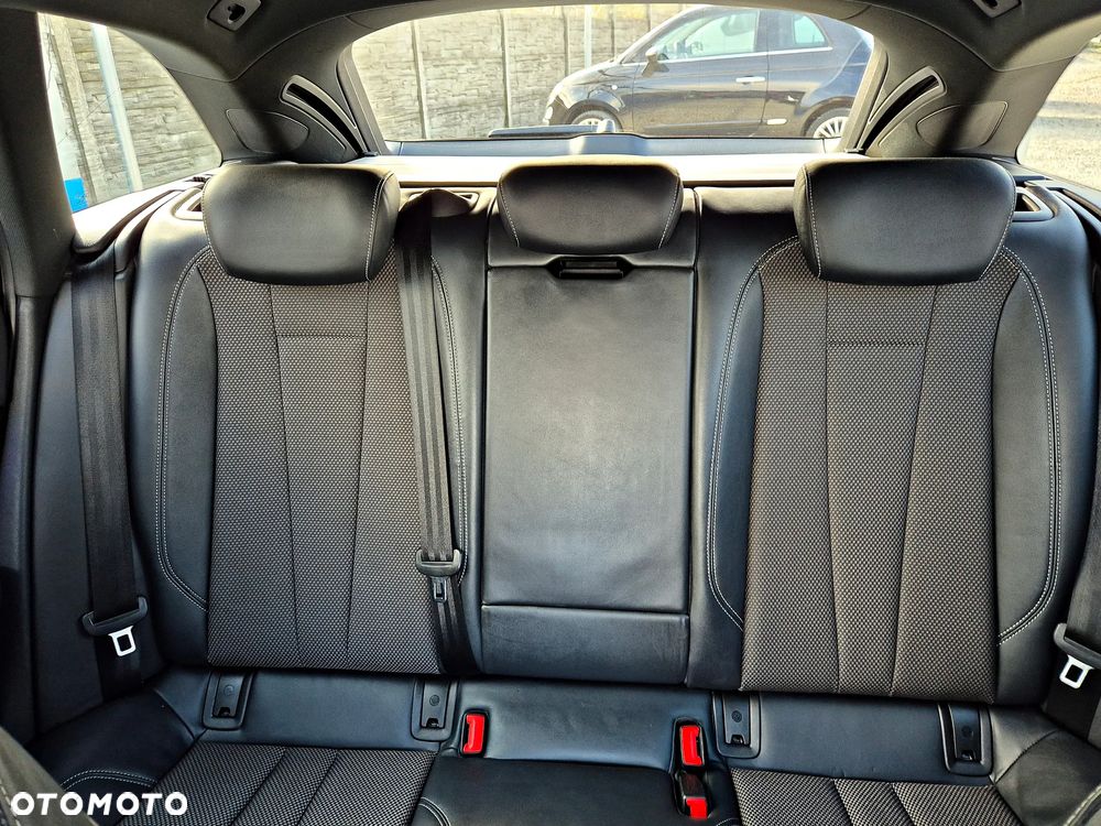 Audi A4 Avant 2.0 TDI DPF multitronic S line Sportpaket - 24