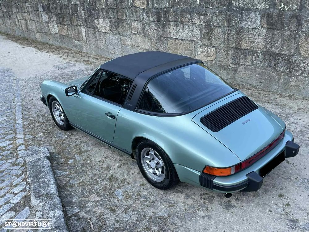 Porsche 911 Série G - 12