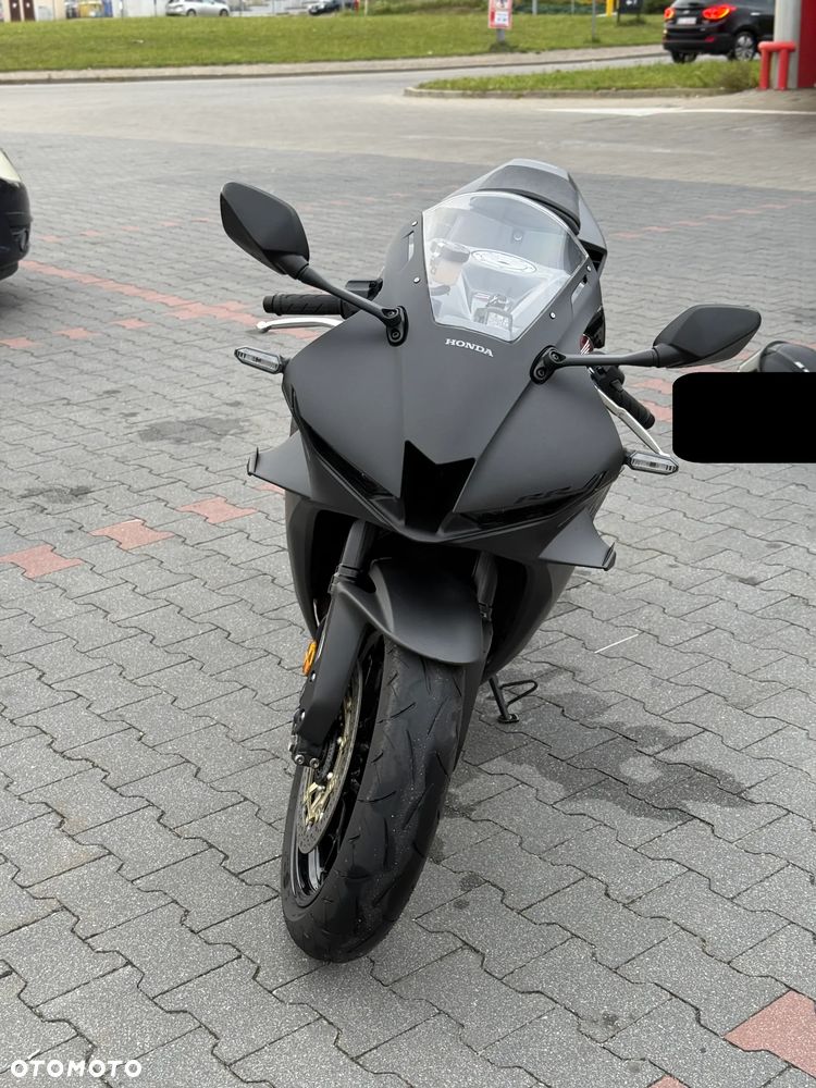 Honda CBR - 3