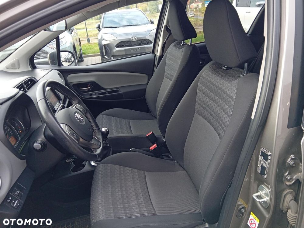 Toyota Yaris - 15