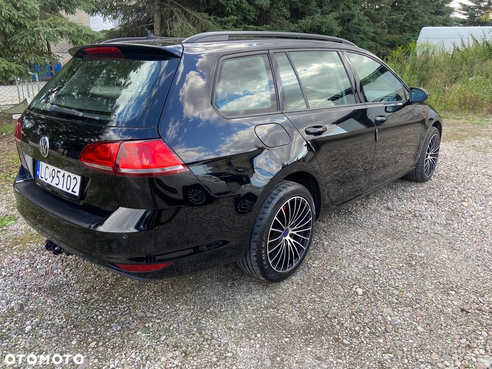 Volkswagen Golf - 10