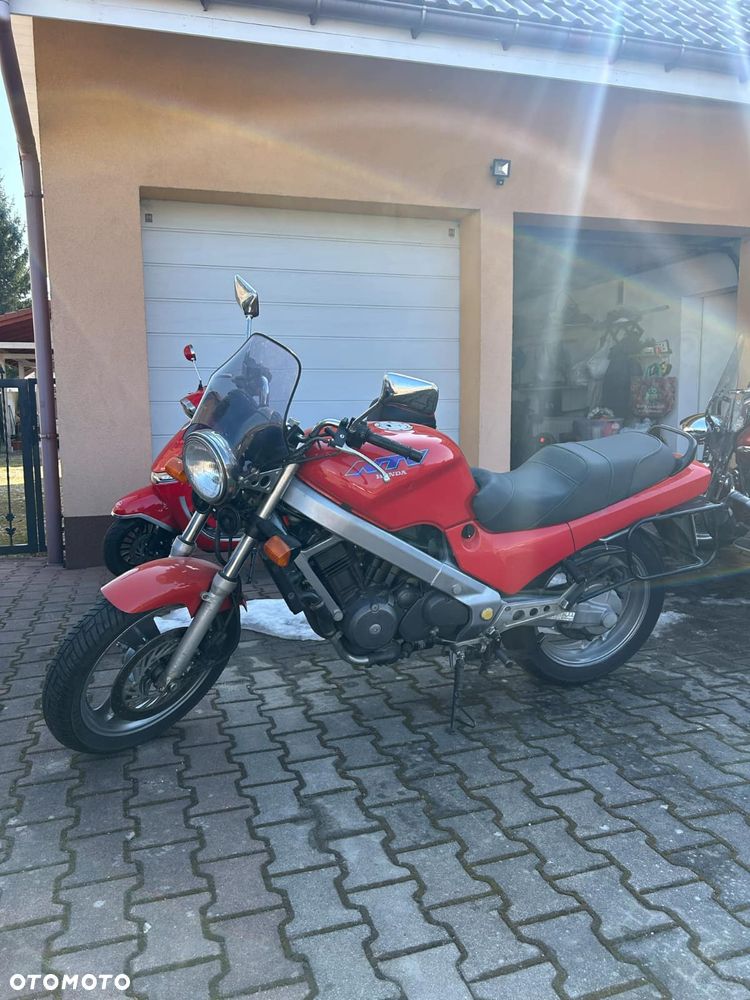 Honda NTV - 4