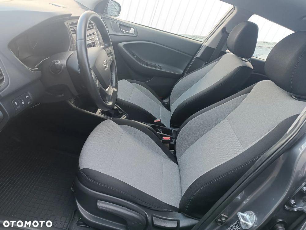 Hyundai i20 1.4 Comfort - 10