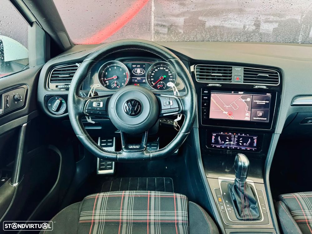 VW Golf 2.0 TSi GTI DSG - 8