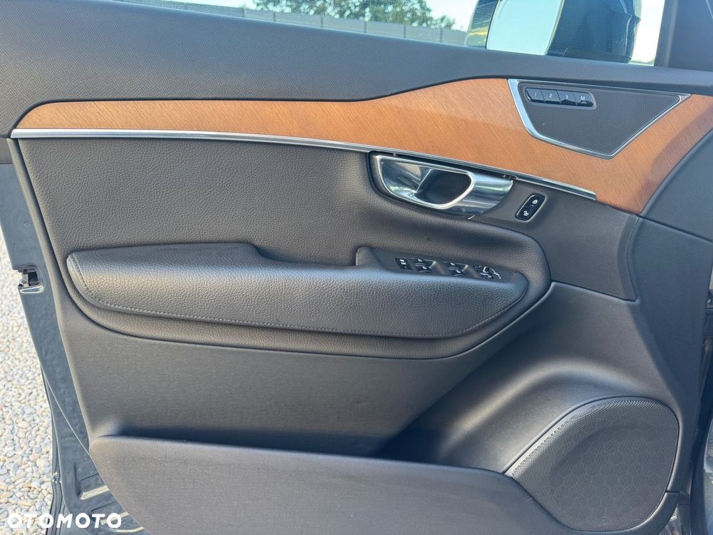 Volvo XC 90 - 12