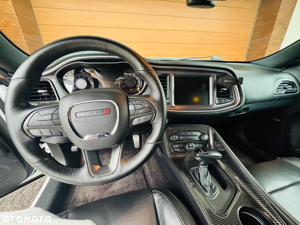 Dodge Challenger 3.6 SXT Plus - 9