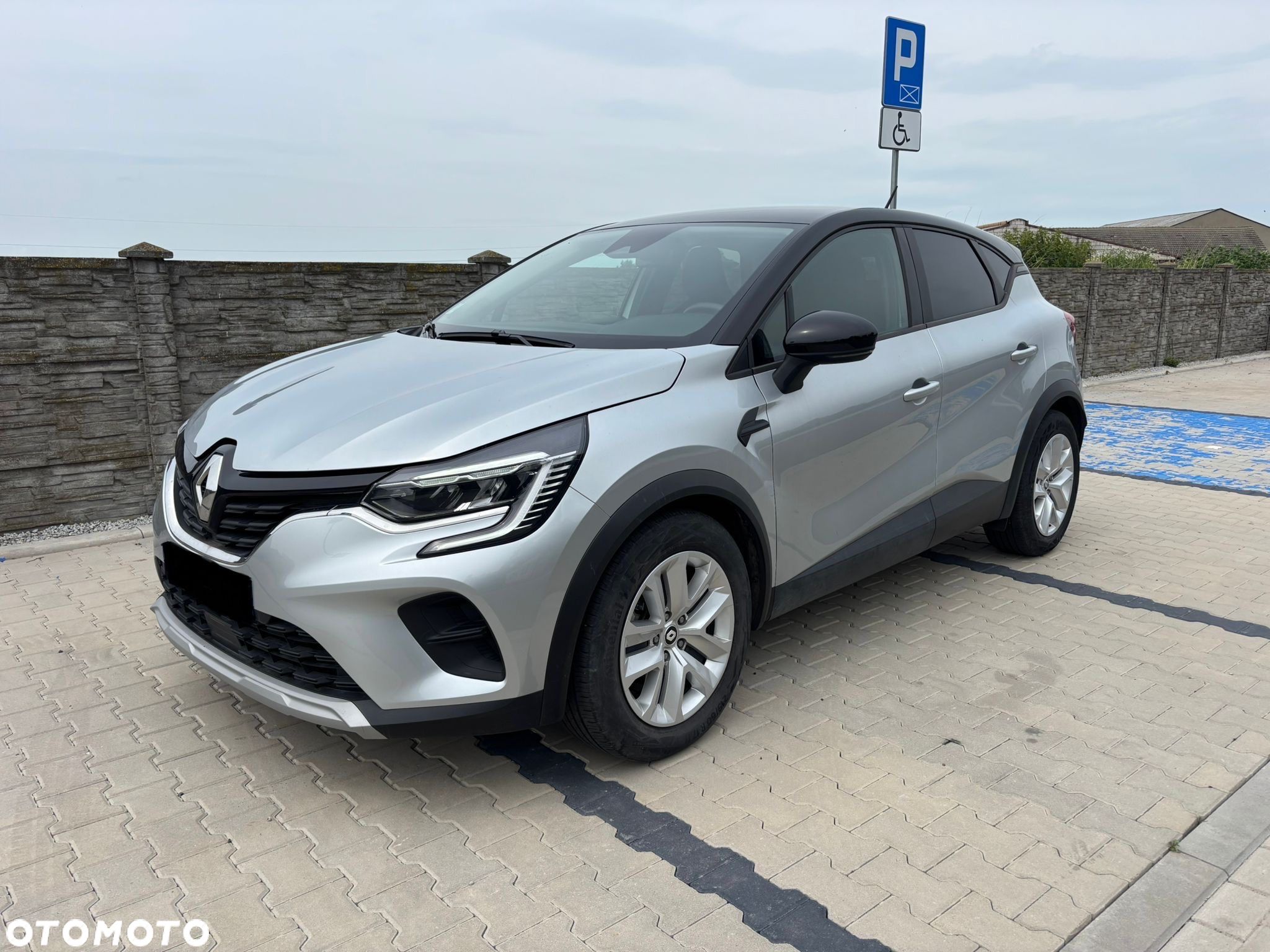 Renault Captur 1.6 E-TECH Full Hybrid 145 Techno - 1
