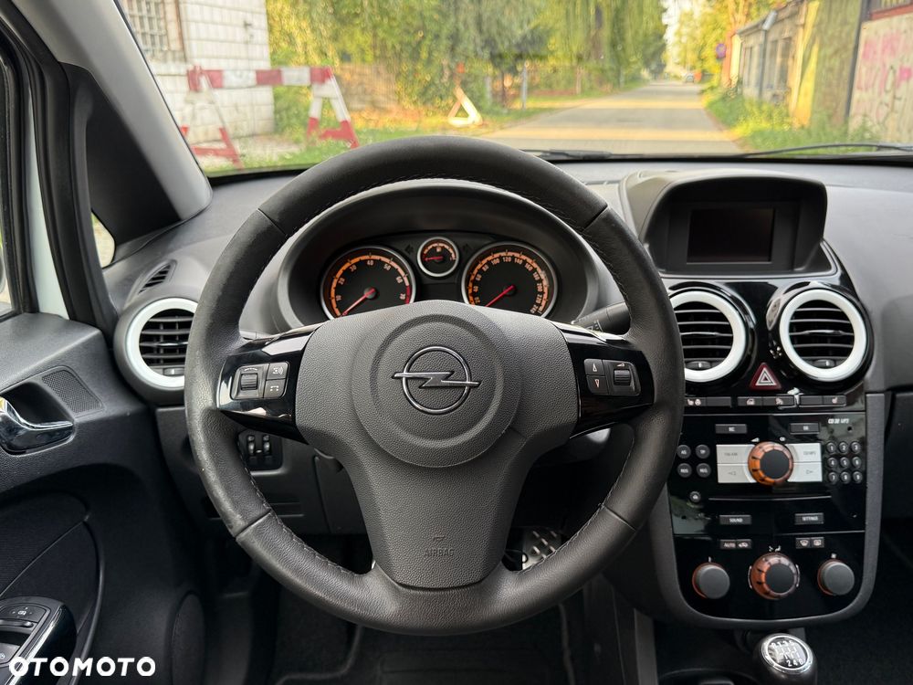 Opel Corsa 1.6 Turbo GSi - 15