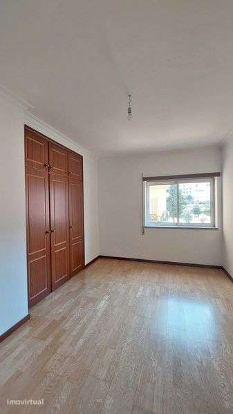 Arrendo Apartamento T2 Tortosendo, Covilhã - Grande imagem: 4/12