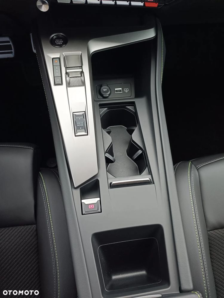 Peugeot 308 1.2 mHEV GT S&S e-DCS6 - 20