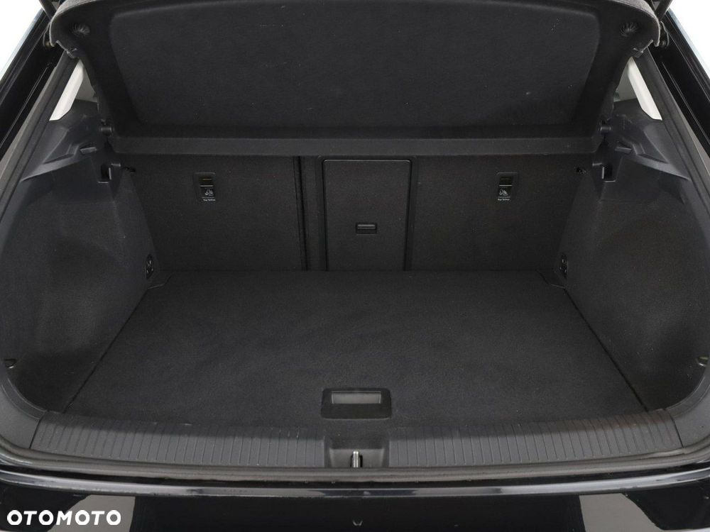 Volkswagen T-Roc 1.0 TSI Style - 21