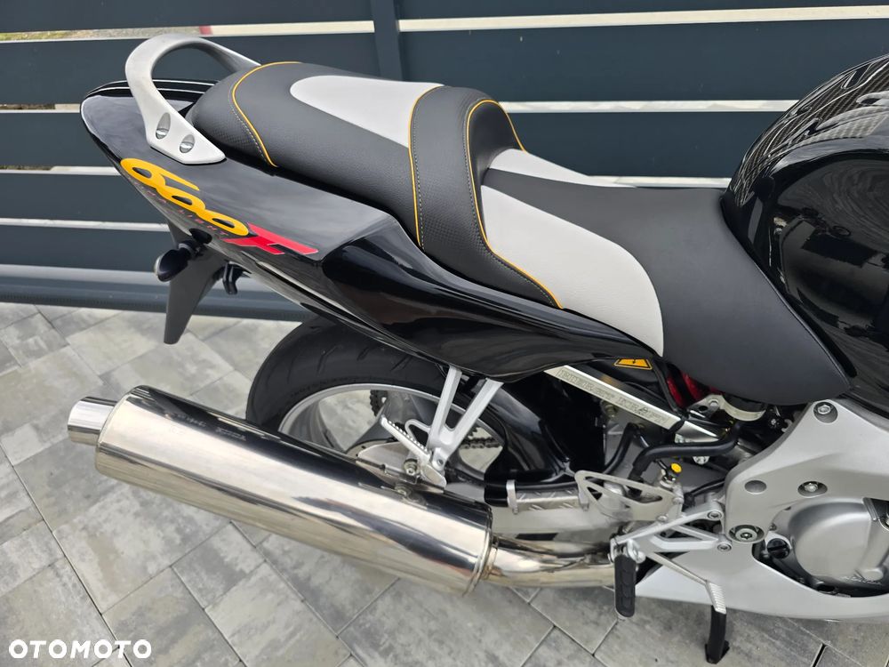 Honda CBR - 19
