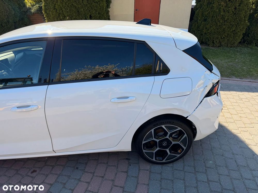 Opel Astra 1.6 T Plug-in Hybrid GS - 16