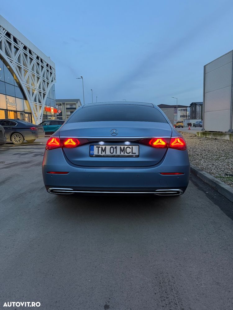 Mercedes-Benz E 220 d 4Matic 9G-TRONIC Edition AVANTGARDE - 4