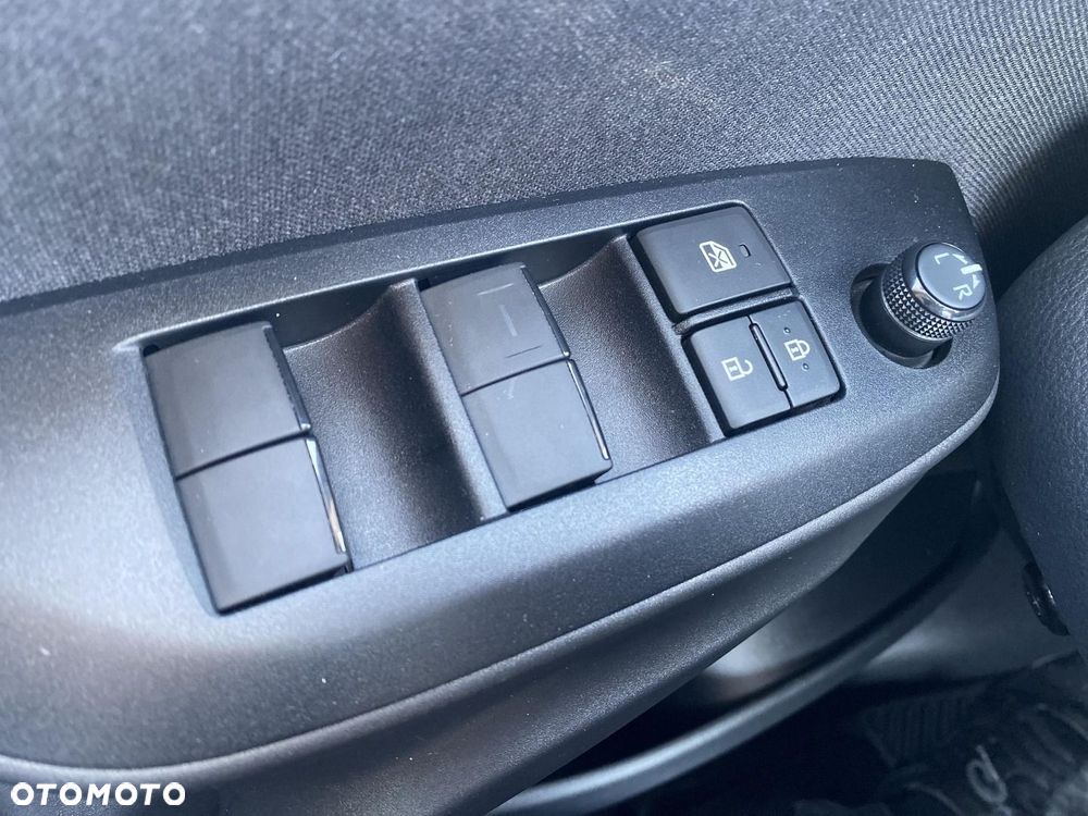 Toyota Yaris Hybrid 1.5 Style - 22