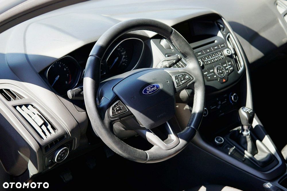 Ford Focus - 10