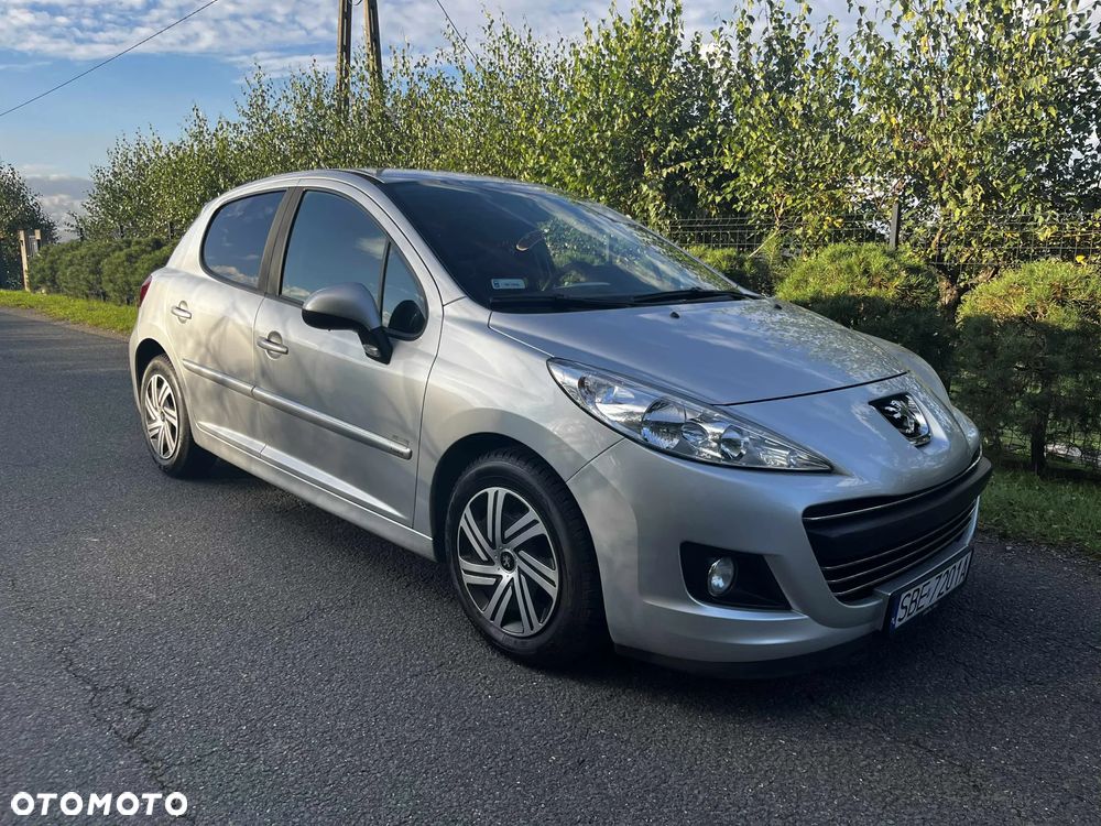 Peugeot 207 1.6 HDi Trendy 99g - 1